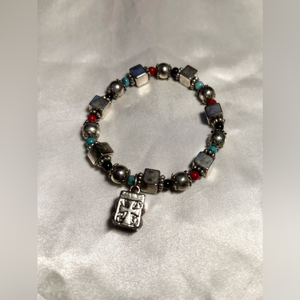 Vintage Cross Cube Bracelet Silver Tone